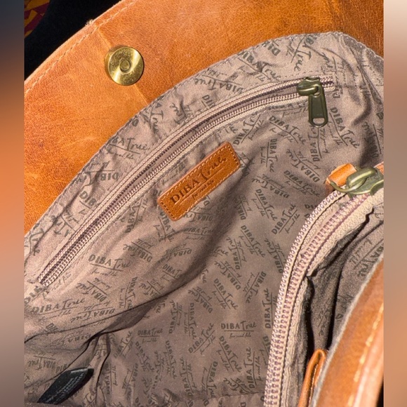 Diba True for life brown genuine leather bag, EUC perfect - Picture 8 of 15